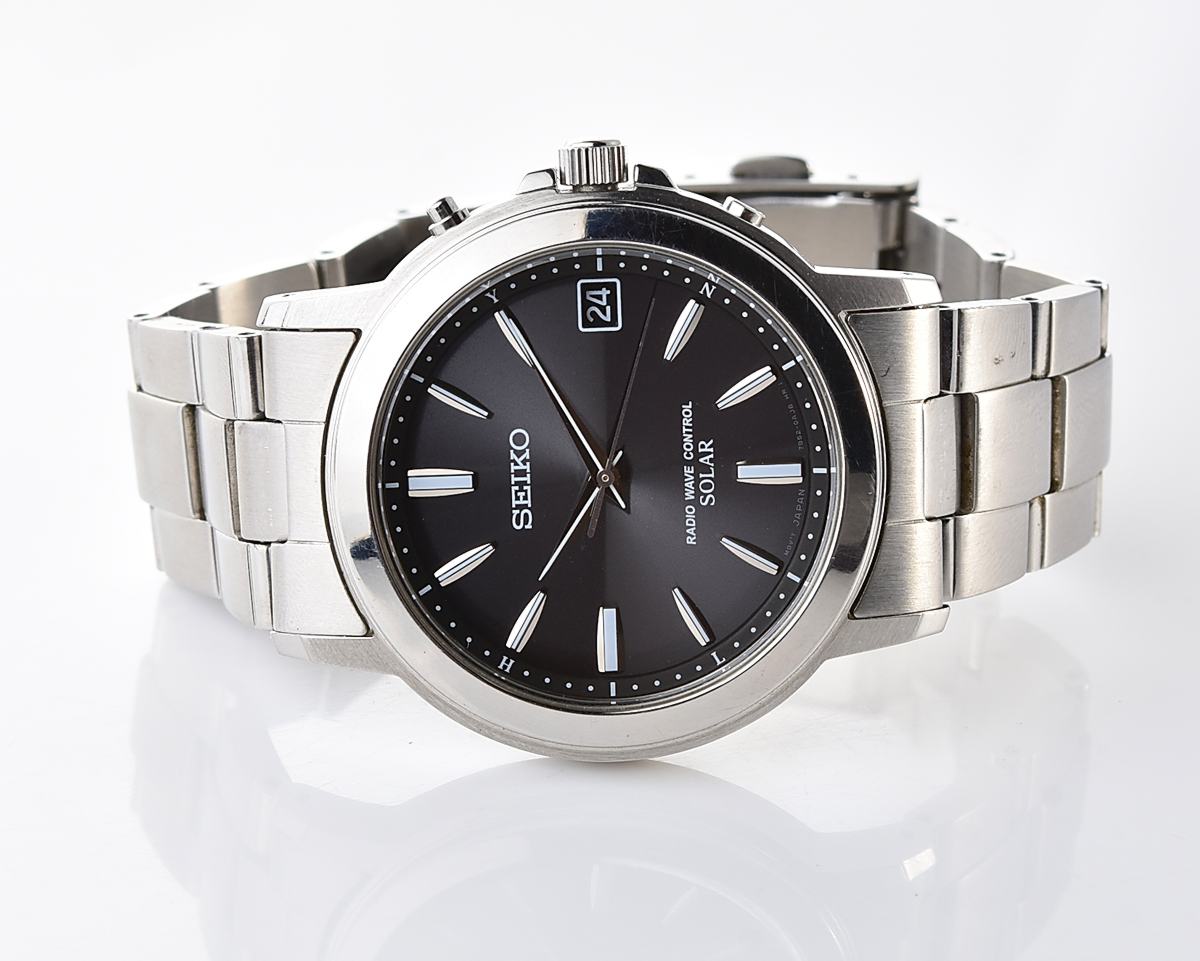 Seiko "Radio Wave Control" Solar JDM Exclusive - light-powered watch with automatic atomic time synchronization