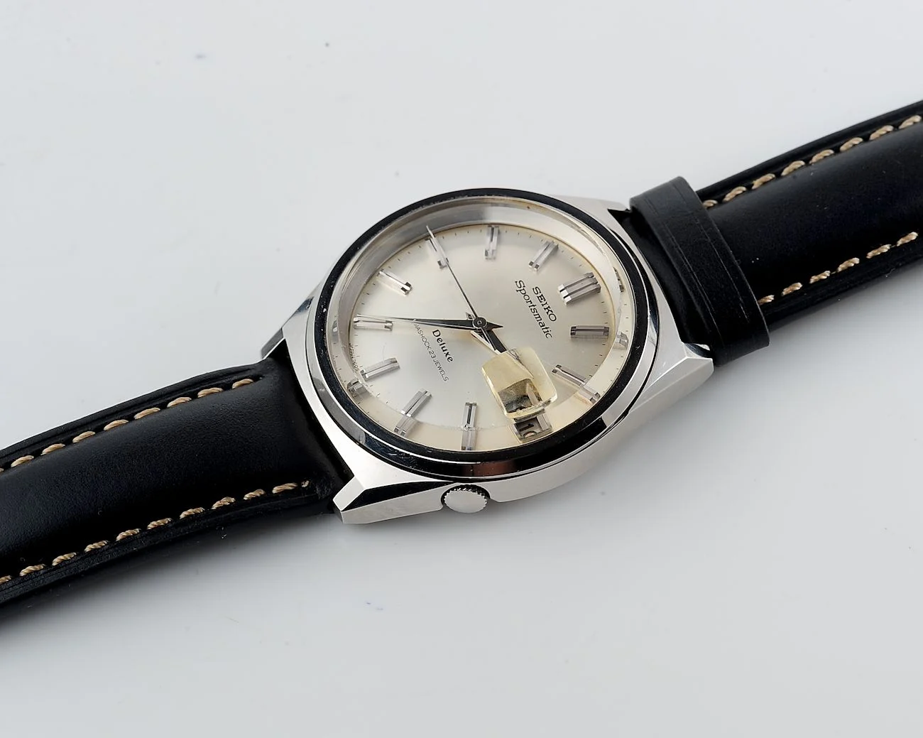 Vintage Seiko Sportsmatic Deluxe with Sunburst Silver Dial from October 1966