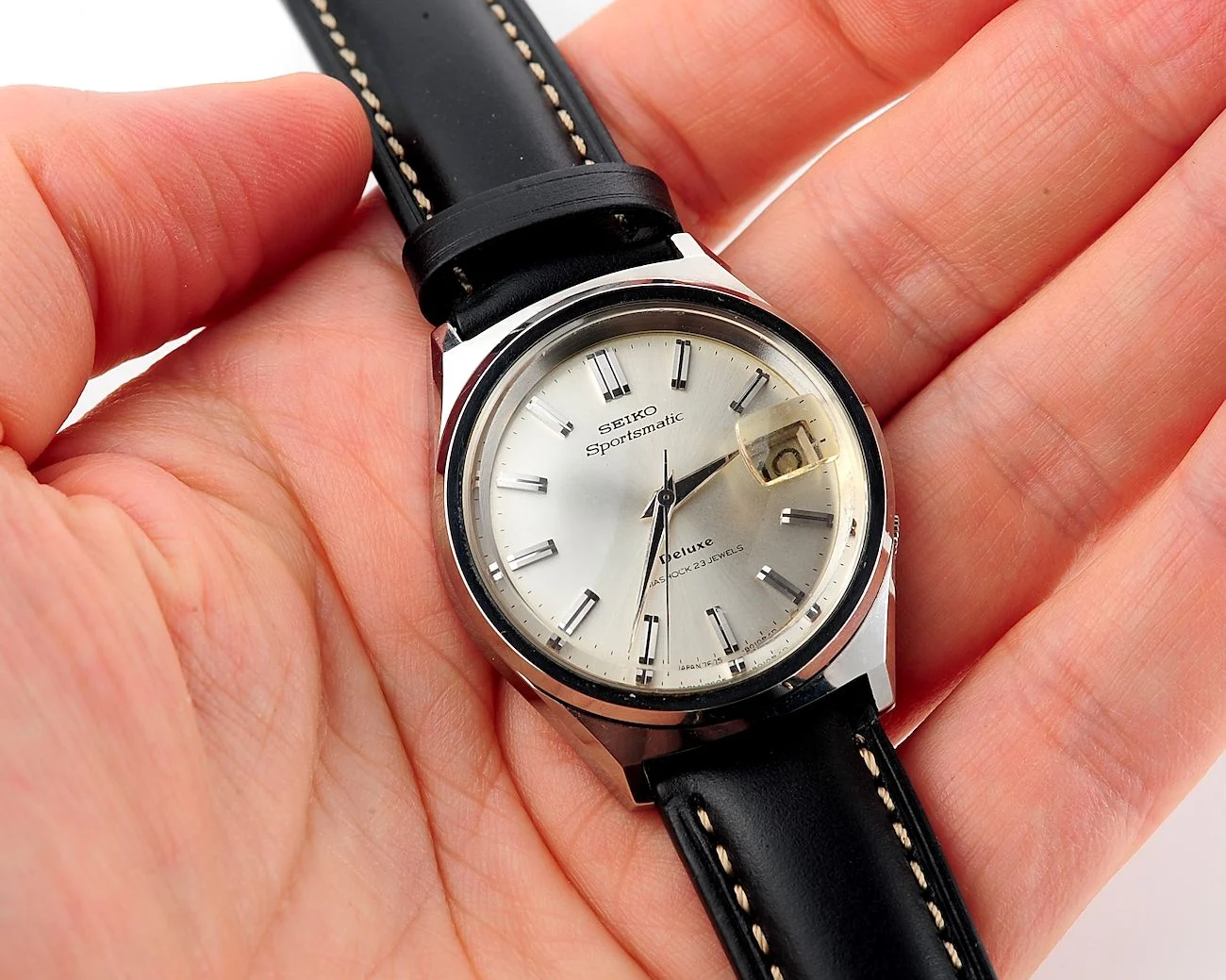 Vintage Seiko Sportsmatic Deluxe with Sunburst Silver Dial from October 1966