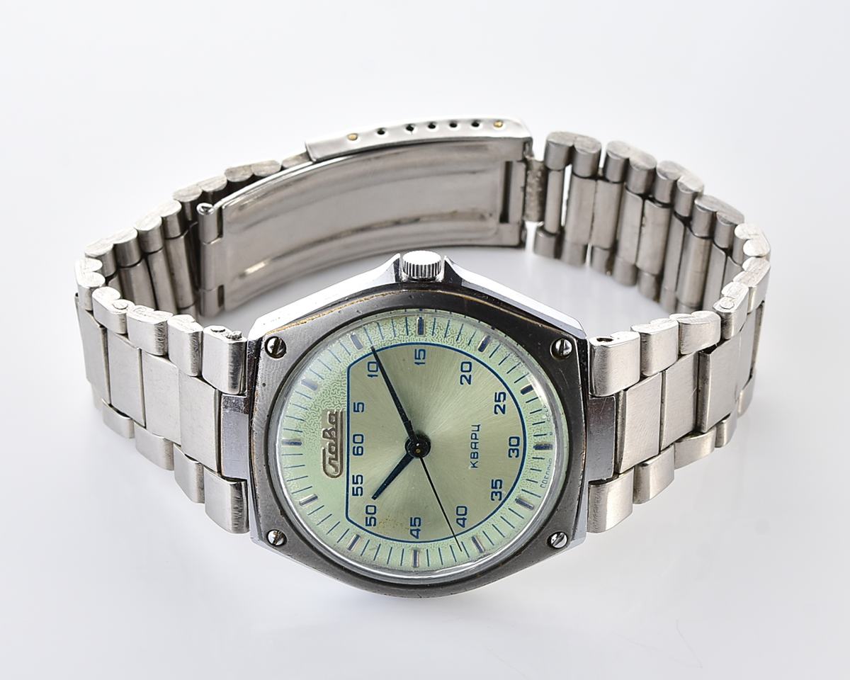 Vintage soviet SLAVA watch with quartz movement