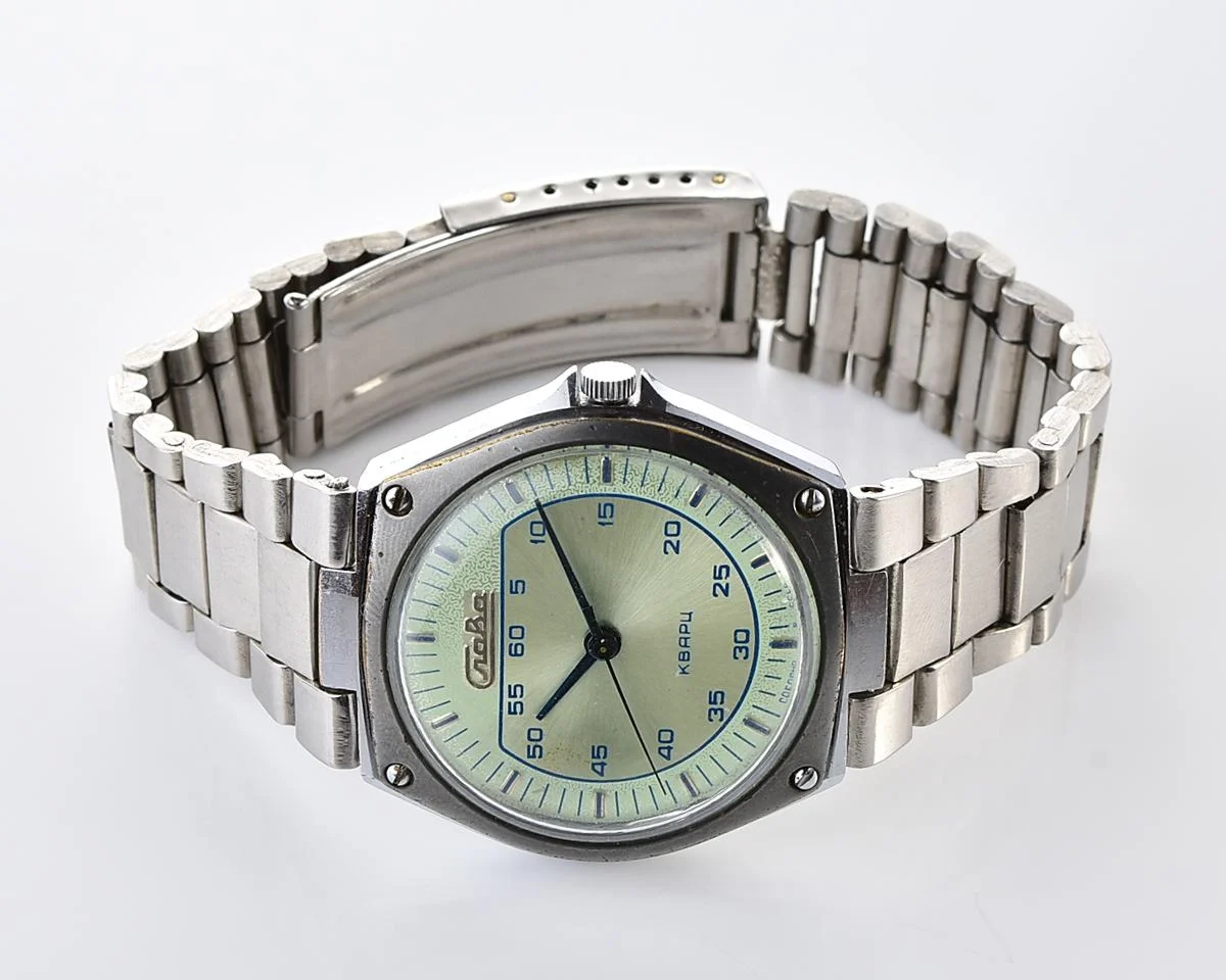 Vintage Soviet Slava watch with quartz movement