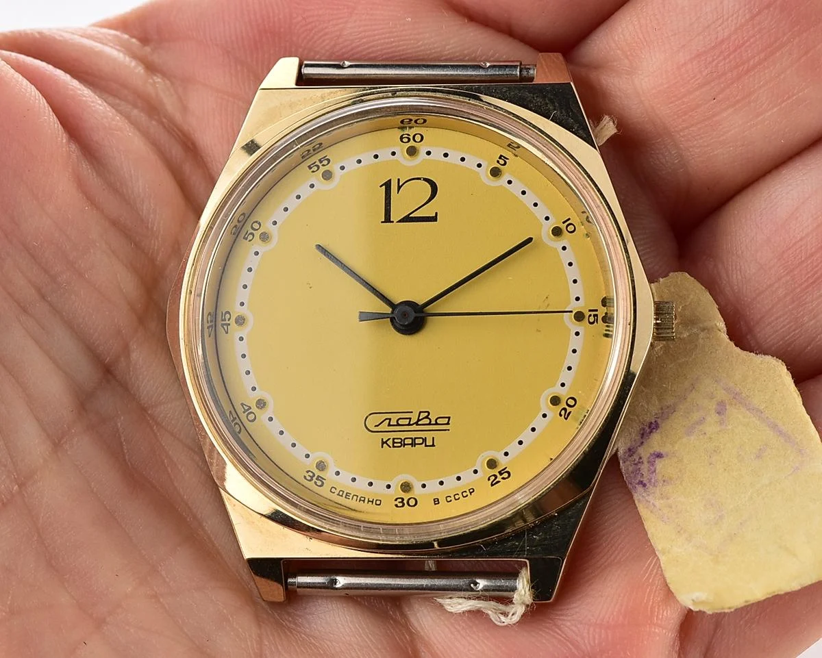 TIME CAPSULE: Soviet Slava with quartz movement – New Old Stock (NOS)!