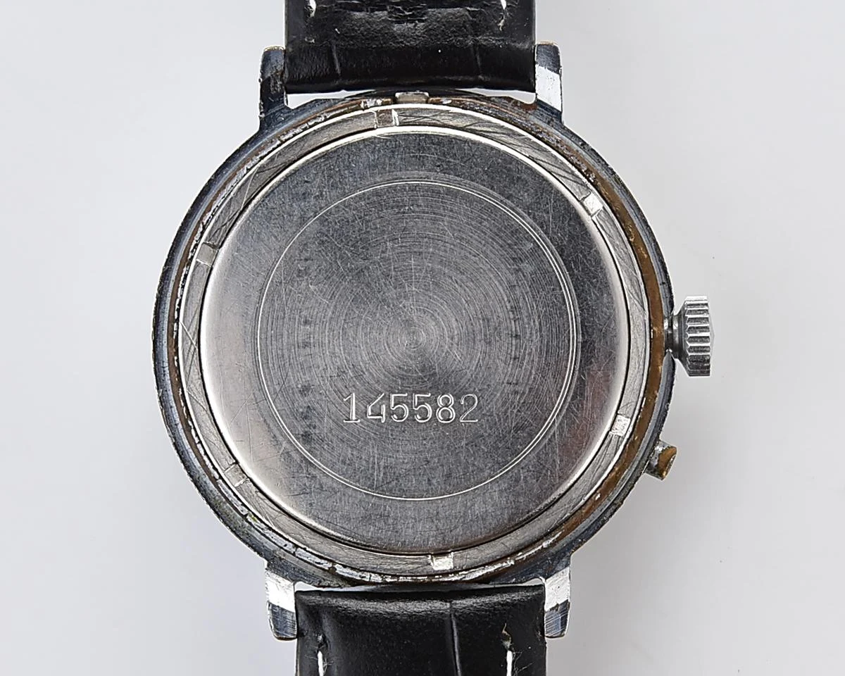 Slava soviet mechanical vintage watch with beautiful rare “vortex” dial!