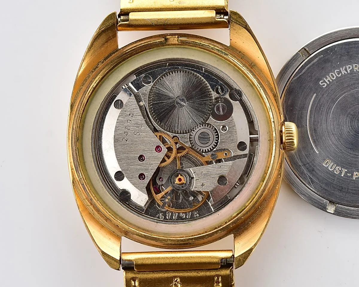 Excellent soviet gold-plated Vostok (Wostok) mechanical watch