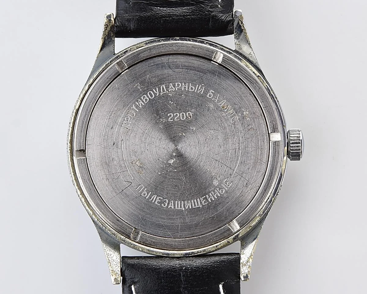 Rare soviet Vostok Model 401212 military style mechanical watch