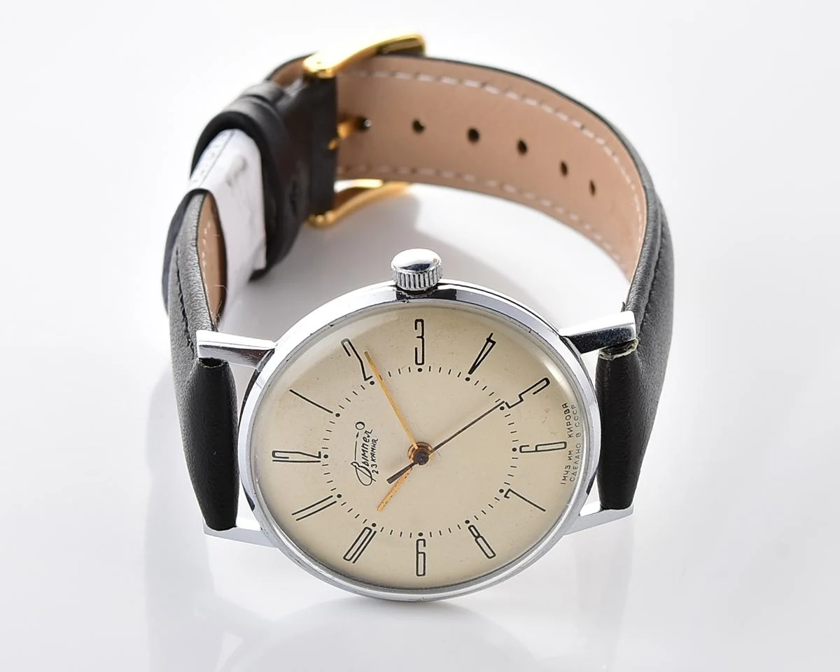 Vympel vintage Soviet mechanical wristwatch, the 1st Moskow Watch Factory