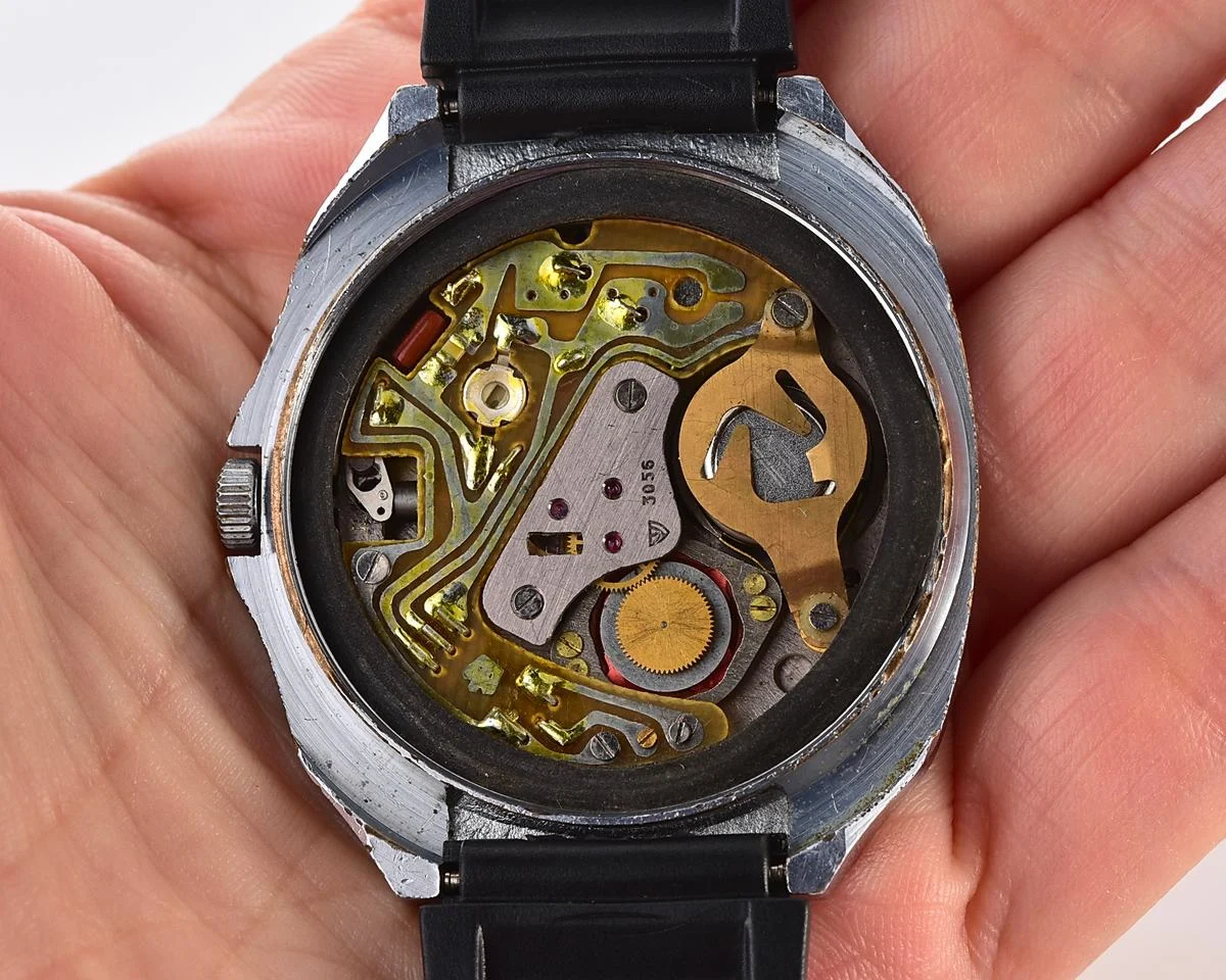 Vintage Chaika black dial Soviet quartz watch