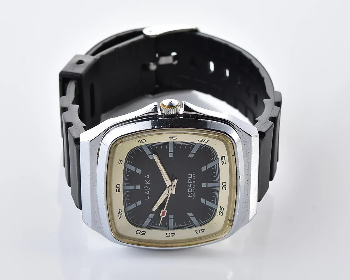 Vintage Chaika black dial Soviet quartz watch
