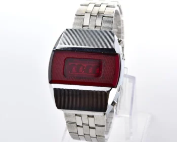First Red LED Digital Vintage USSR Wristwatch Electronika E-1 Pulsar!