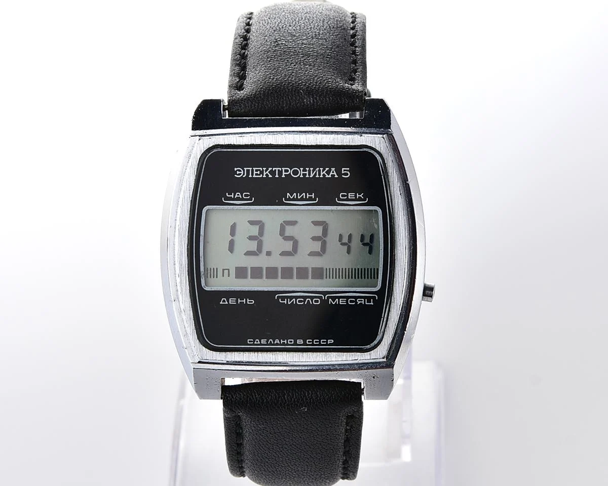 Large vintage USSR digital watch Electronika 5