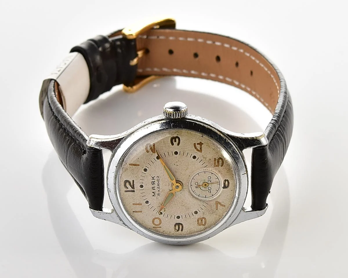 Vintage Soviet Mayak mechanical watch, 1MChZ, the 2nd quarter of 1957