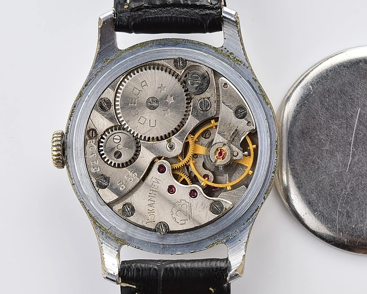 Vintage soviet mechanical Pobeda watch, 2MChZ, the 3rd quarter of 1956