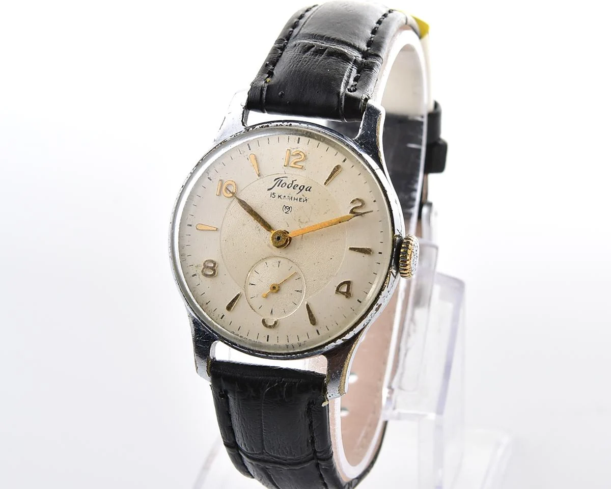 Vintage soviet mechanical Pobeda watch, 2MChZ, the 3rd quarter of 1956