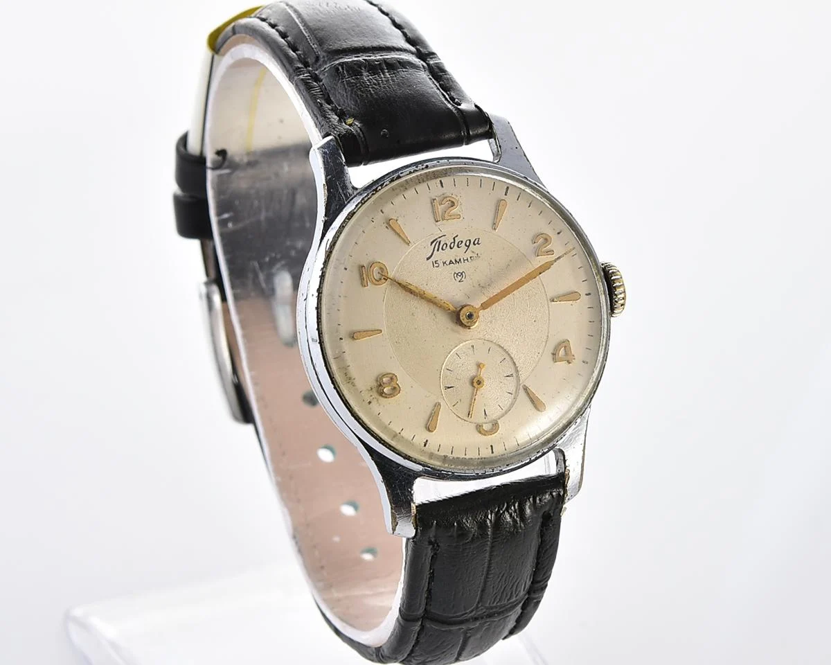 Vintage soviet mechanical Pobeda watch, 2MChZ, the 3rd quarter of 1956