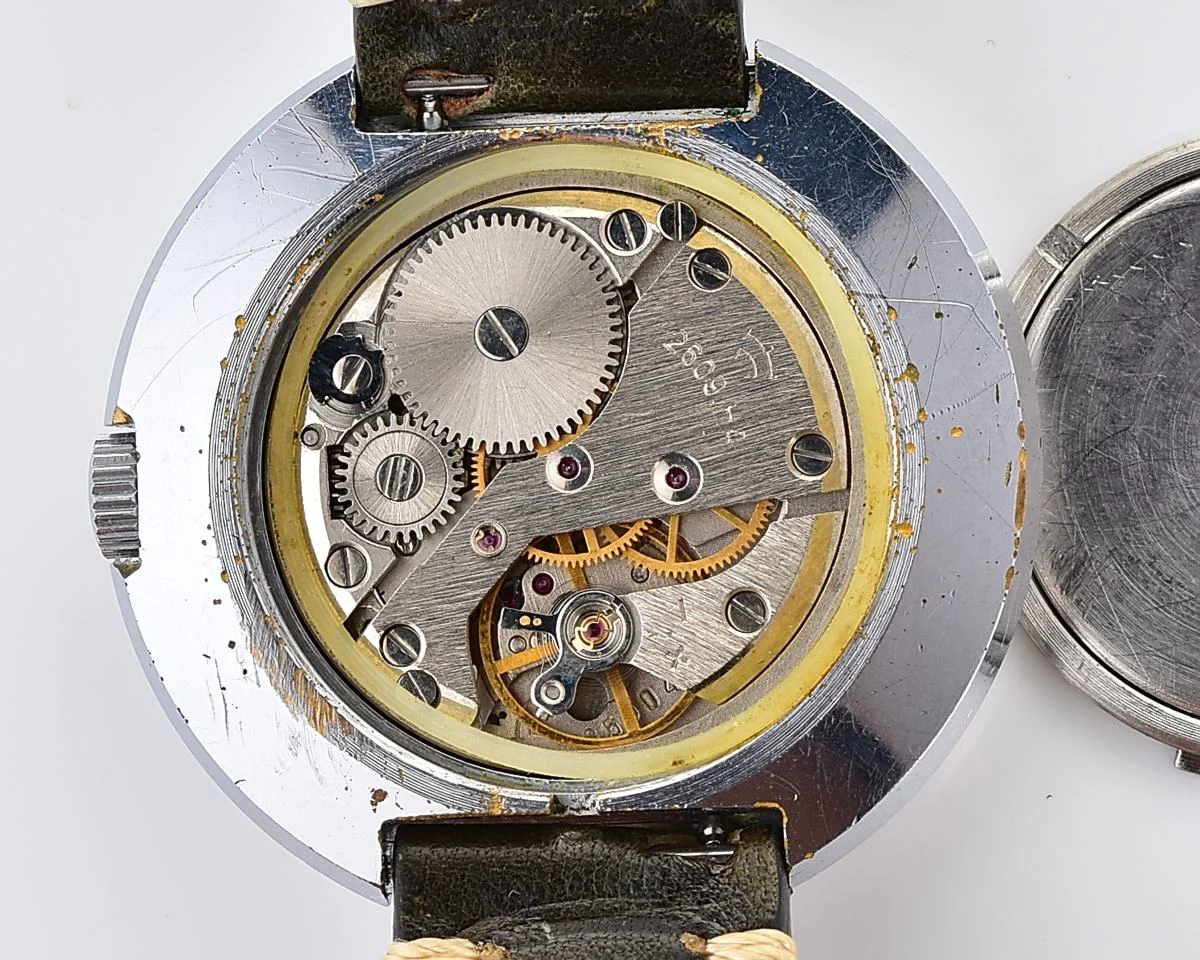 Vintage Soviet Raketa - Brown Gradient Dial with Fluted Bezel, Cal. 2609.HA - Image 11