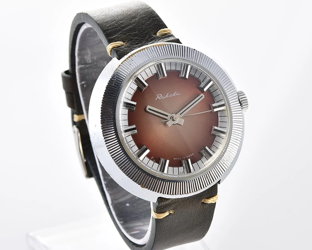 Vintage Soviet Raketa - Brown Gradient Dial with Fluted Bezel, Cal. 2609.HA - Image 3