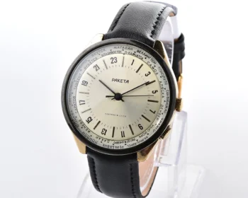 Vintage Soviet Raketa World Traveler (Goroda) wristwatch with 24 hours 2623.H mechanical movement