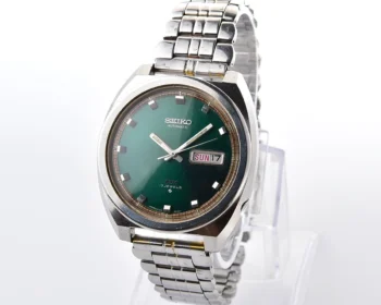 Vintage Seiko DX(Deluxe) Automatic with Emerald Sunburst Dial from May 1969