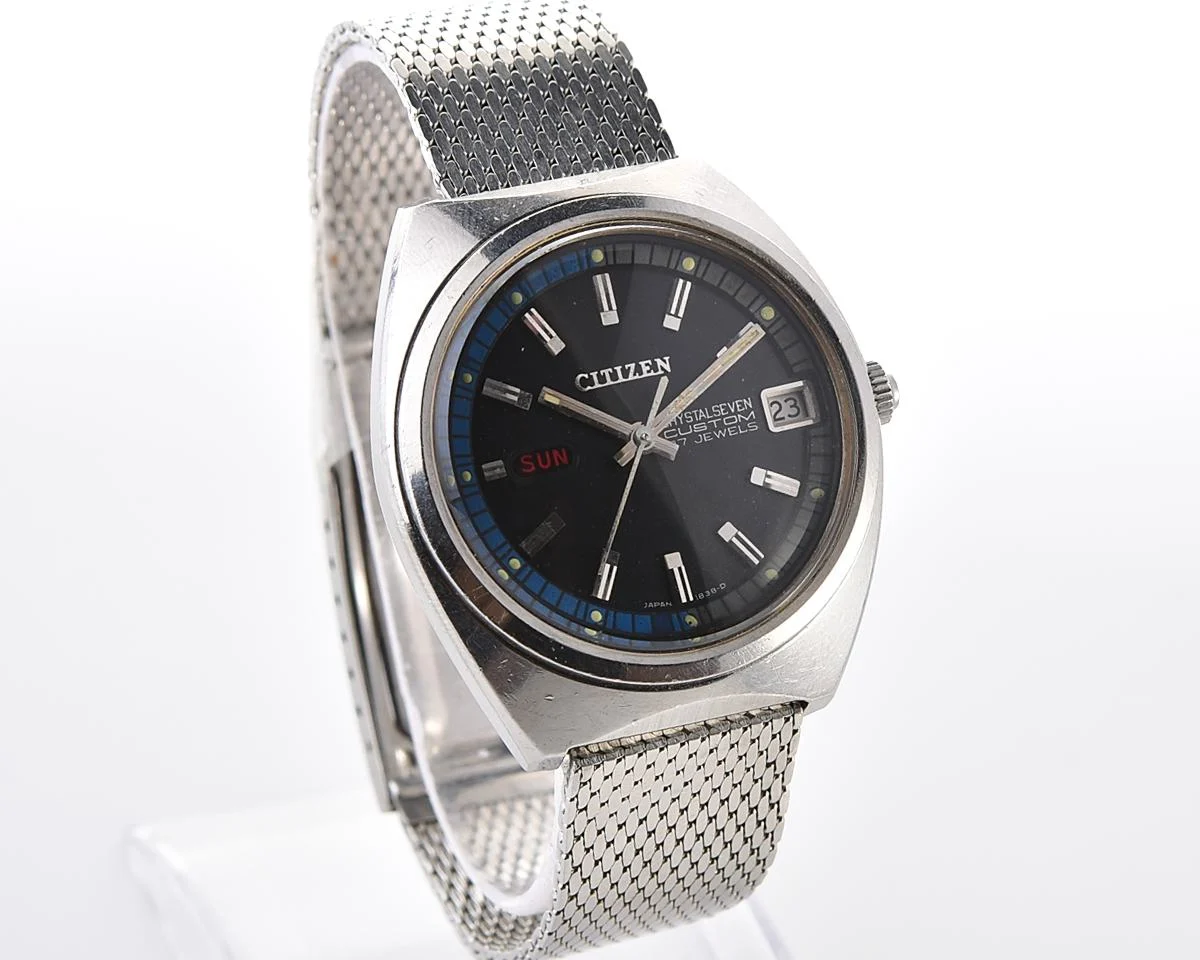 Vintage Citizen Crystal Seven Custom 27-Jewel Automatic with Matte Black & Blue Sport Dial from March 1968