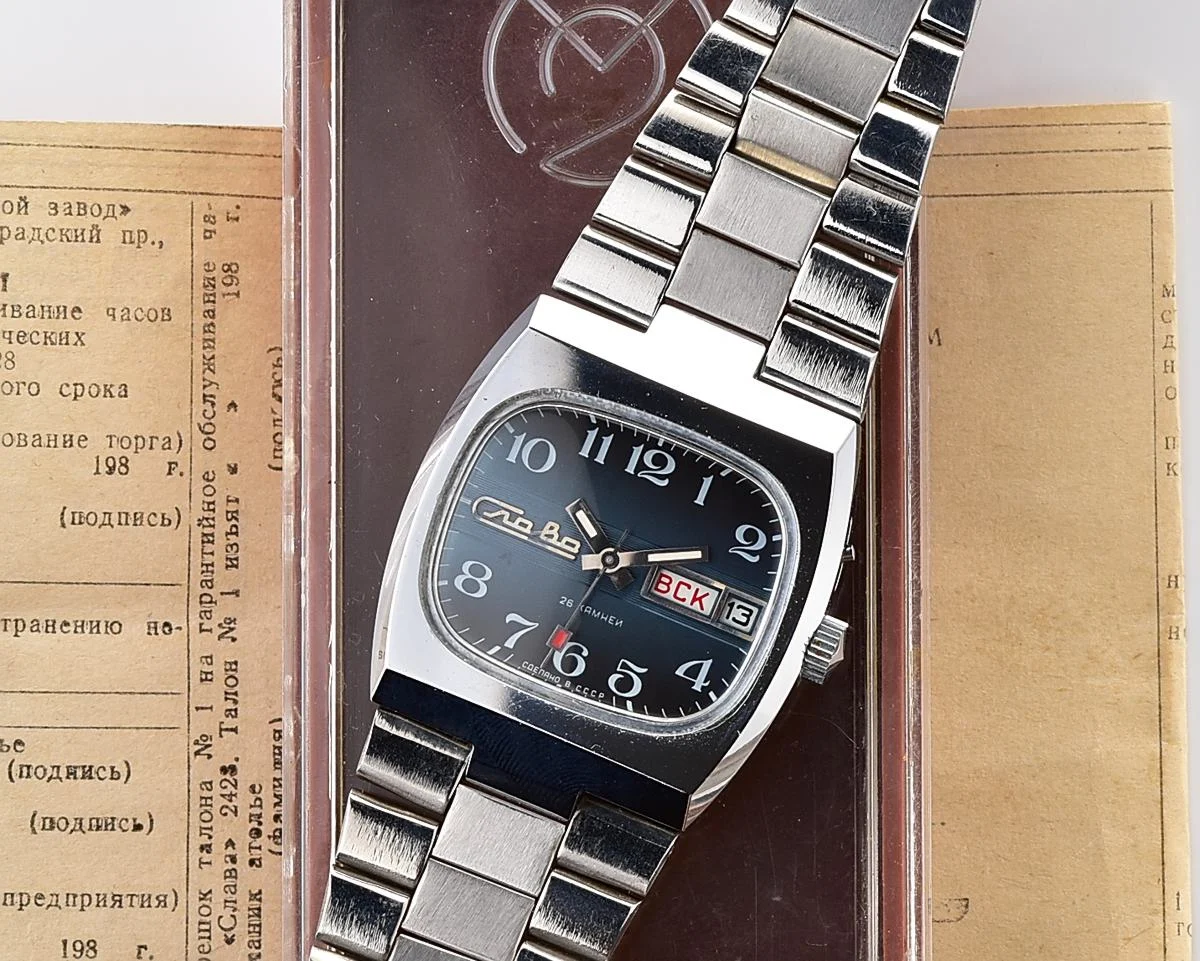 TIME CAPSULE: Slava-tank Soviet mechanical vintage watch – automatic self winding movement!