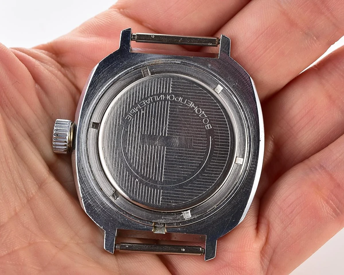 TIME CAPSULE: Vostok Komandirskie mechanical watch – New Old Stock (NOS)!