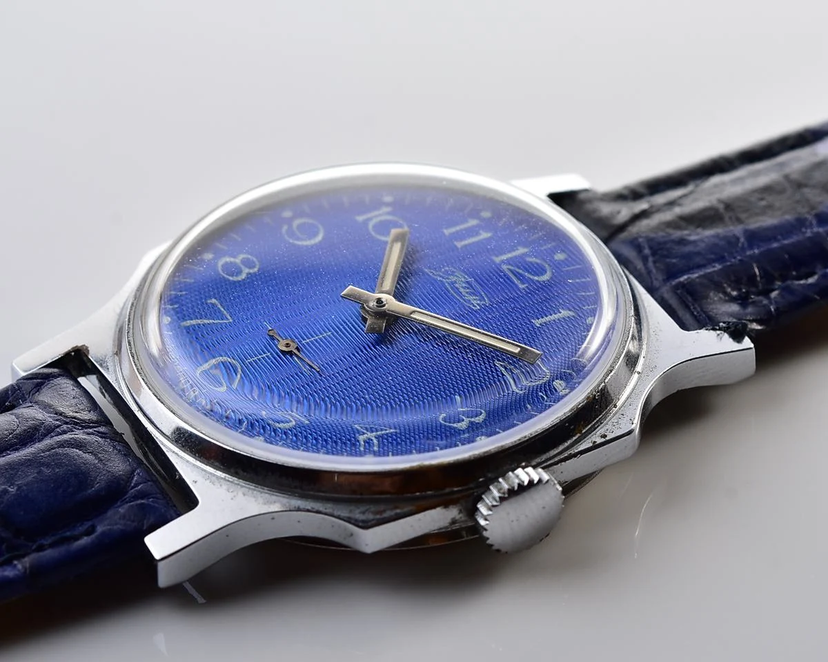 TIME CAPSULE: Soviet mechanical ZiM watch in box with documents!