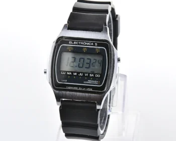 Rare Soviet vintage USSR digital watch Electronika 5 - with Spanish mask