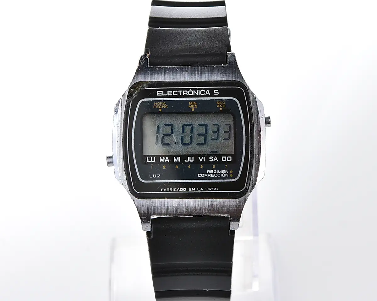Rare Soviet vintage USSR digital watch Electronika 5 - with Spanish mask