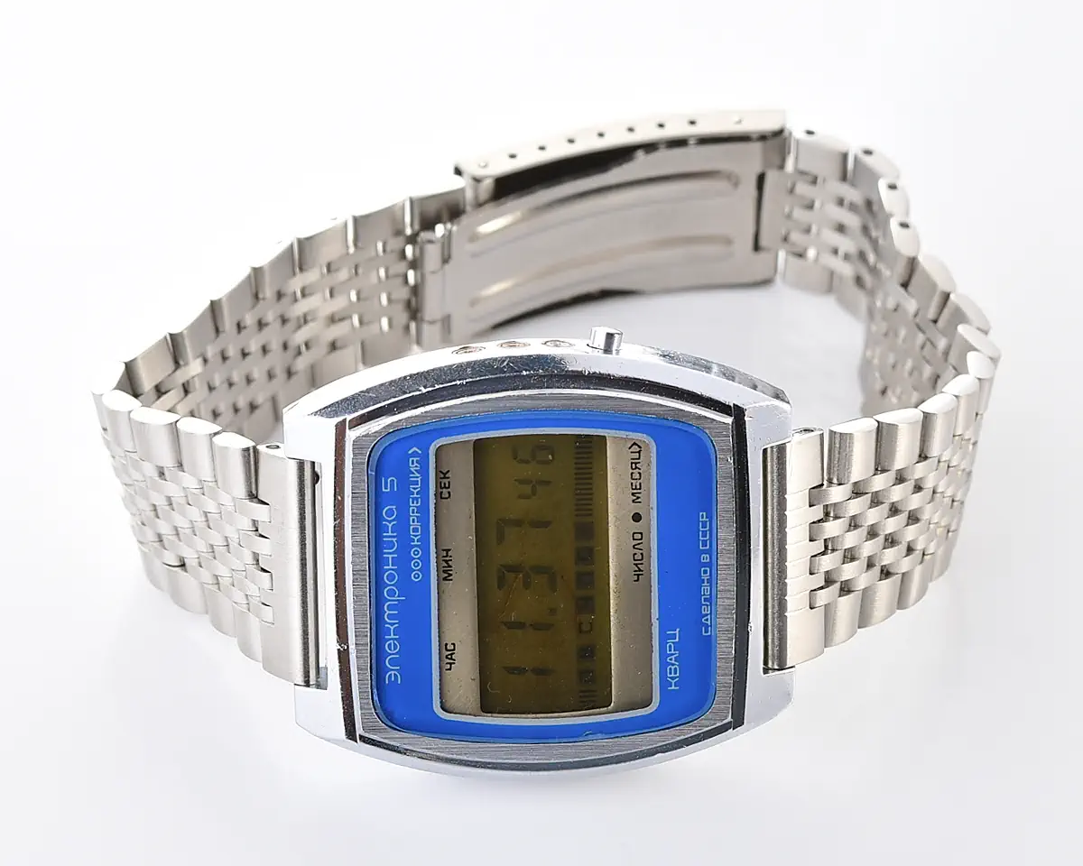 Large vintage USSR digital watch Electronika 5