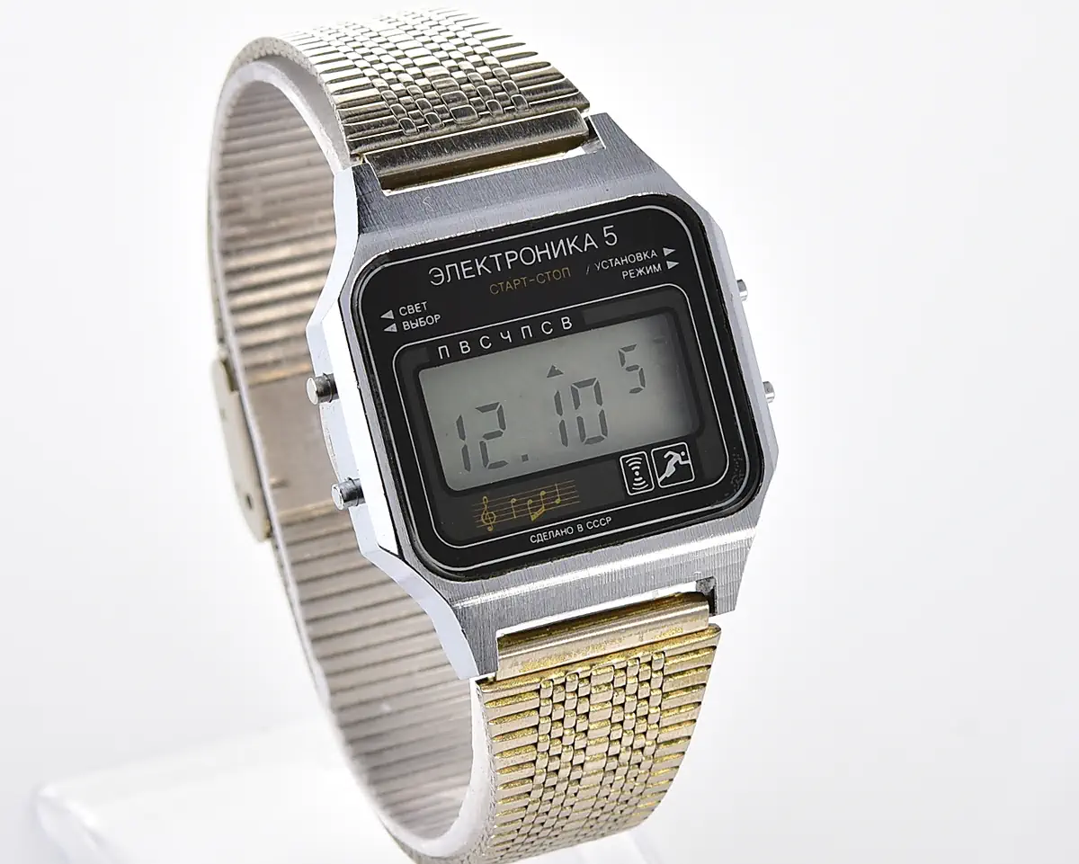 Digital vintage wristwatch Electronika-5 - with two melodies + intermittent signal