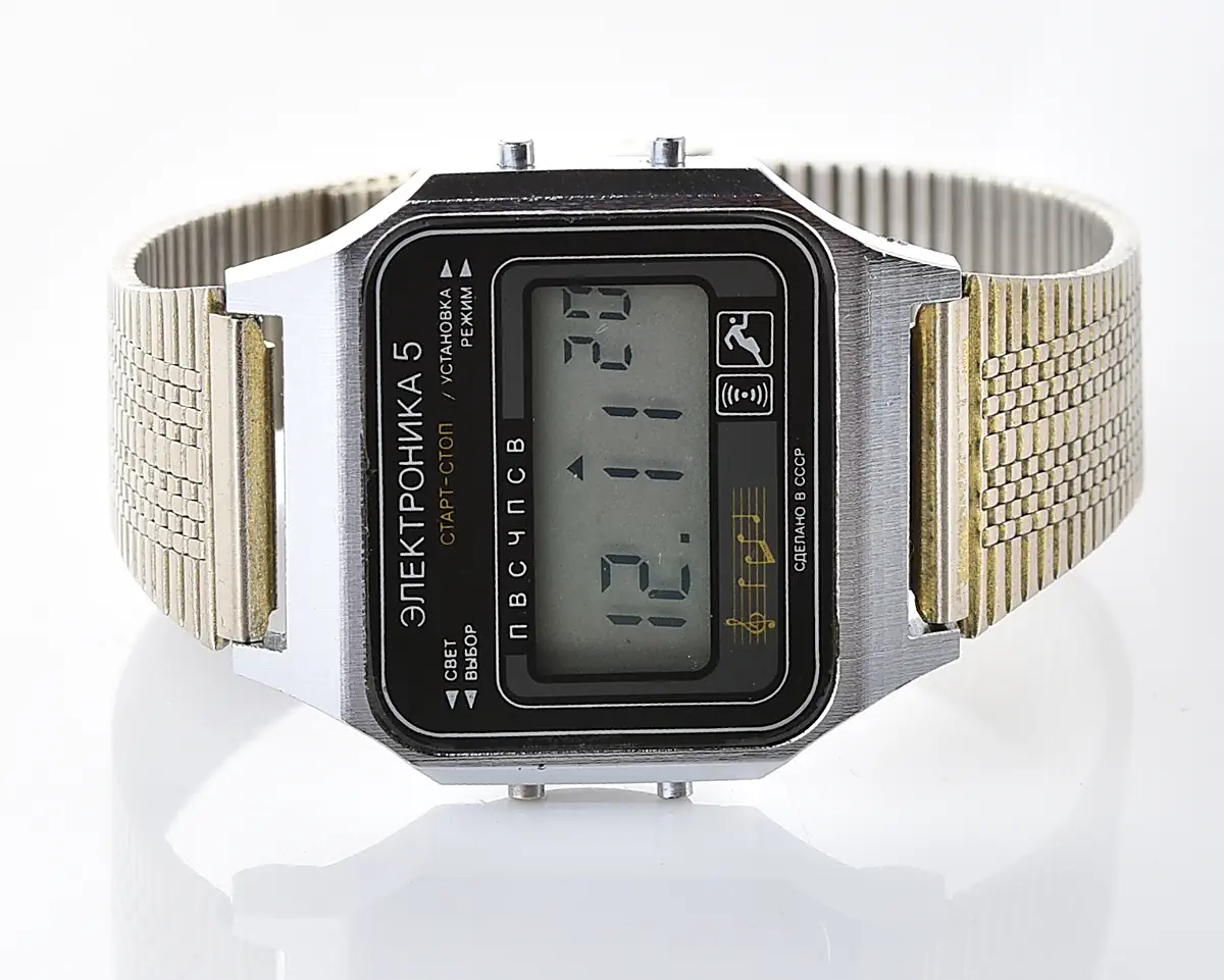 Digital vintage wristwatch Electronika-5 - with two melodies + intermittent signal