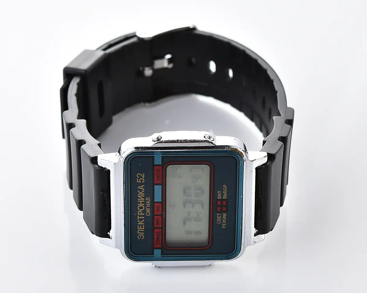 Digital vintage watch Electronika-52 Signal with silicon strap