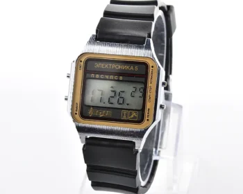 Excellent digital vintage wristwatch Electronika-5 - with two melodies + intermittent signal