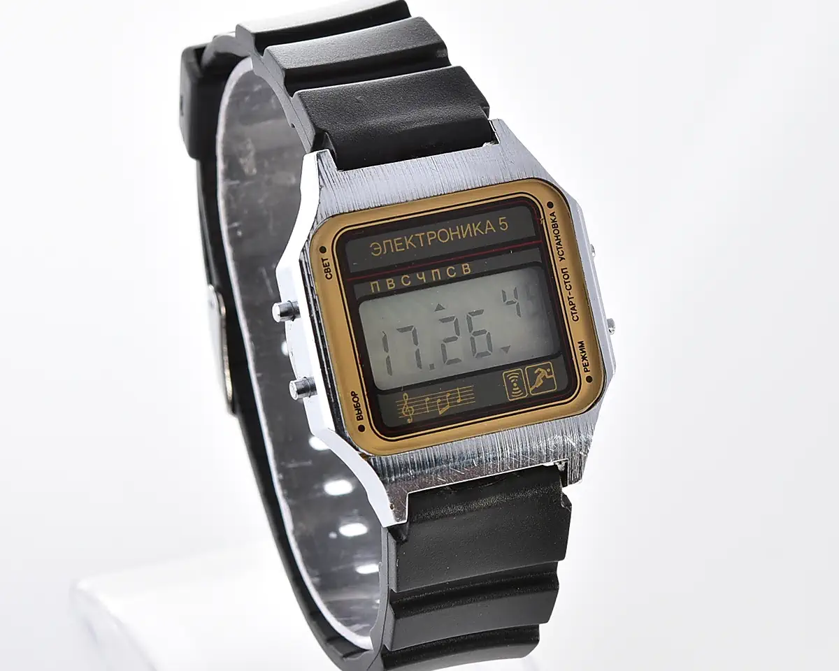 Excellent digital vintage wristwatch Electronika-5 - with two melodies + intermittent signal