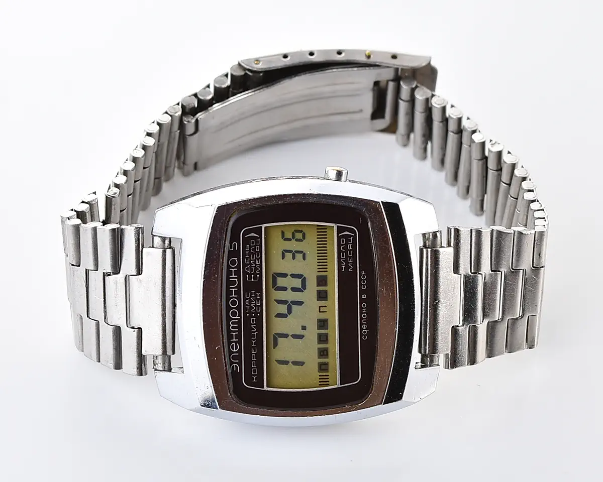 Large vintage USSR digital watch Electronika 5
