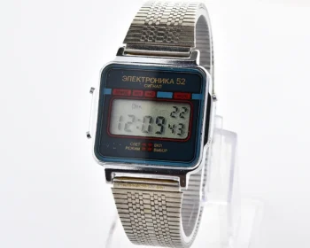 Digital vintage watch Electronika-52 Signal with vintage stainless steel bracelet