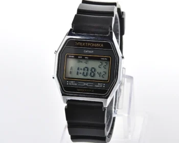 Digital vintage USSR wristwatch Elektronika-52 Signal