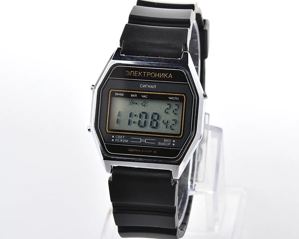 Digital vintage USSR wristwatch Elektronika-52 Signal