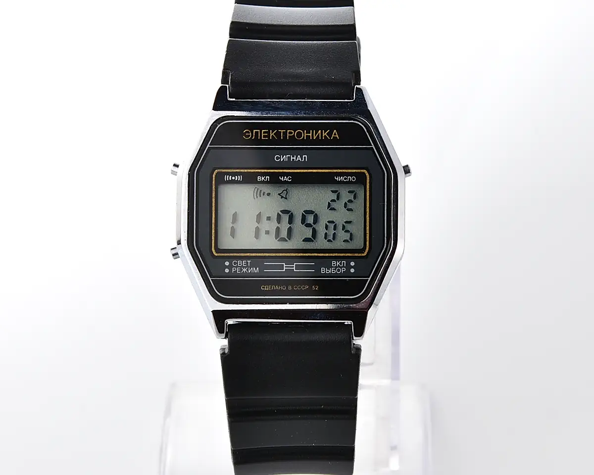 Digital vintage USSR wristwatch Elektronika-52 Signal