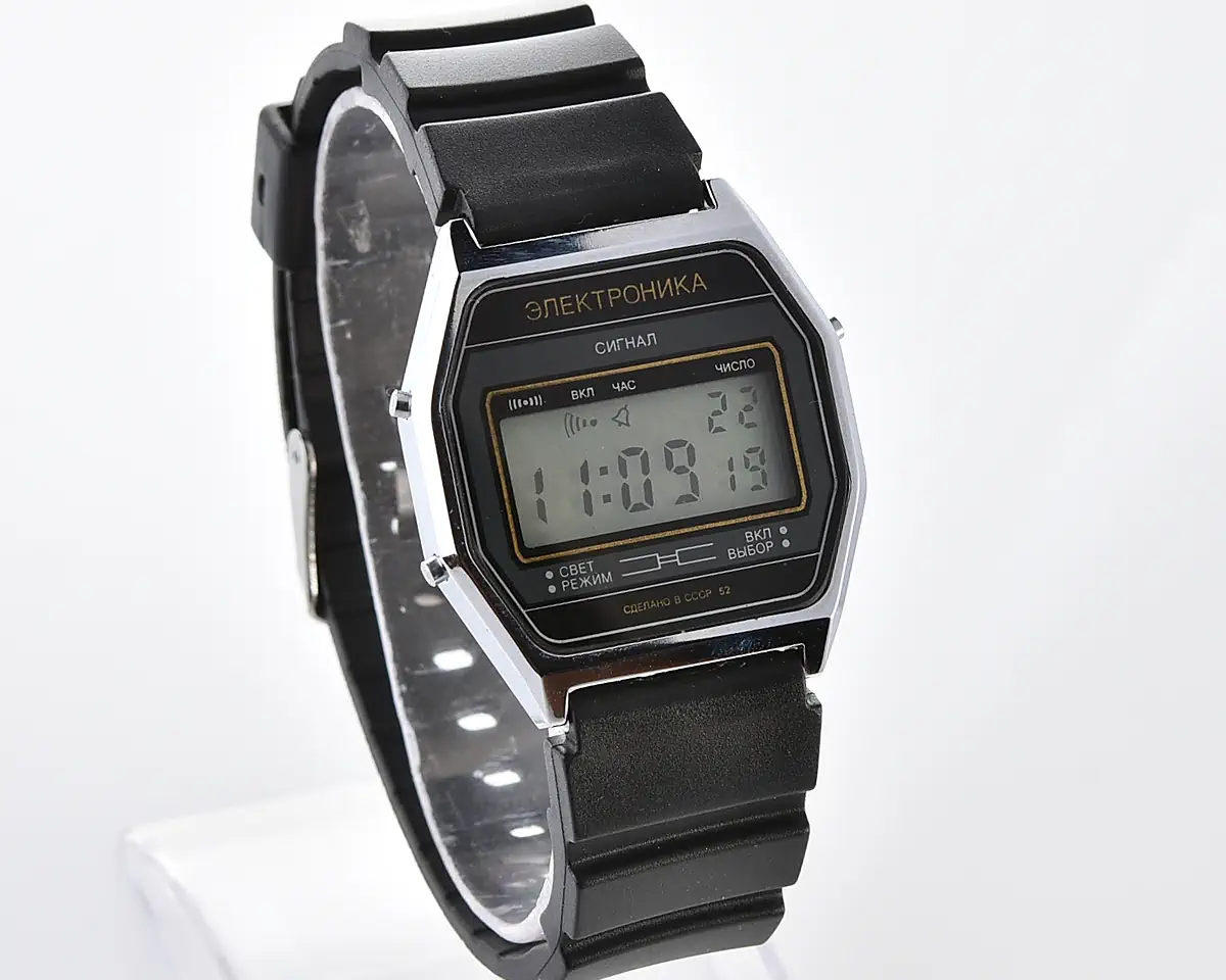 Digital vintage USSR wristwatch Elektronika-52 Signal