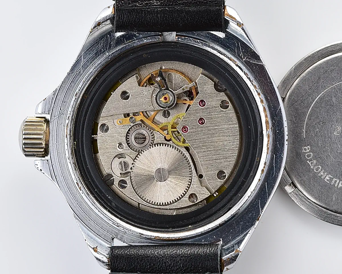 Vostok Komandirskie Tank mechanical watch limited series – “Zakaz MO CCCP” - Image 11