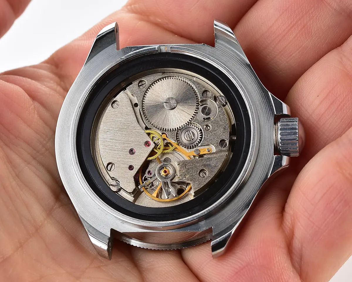 TIME CAPSULE: Vostok Komandirskie Submarine mechanical watch – New Old Stock (NOS)!