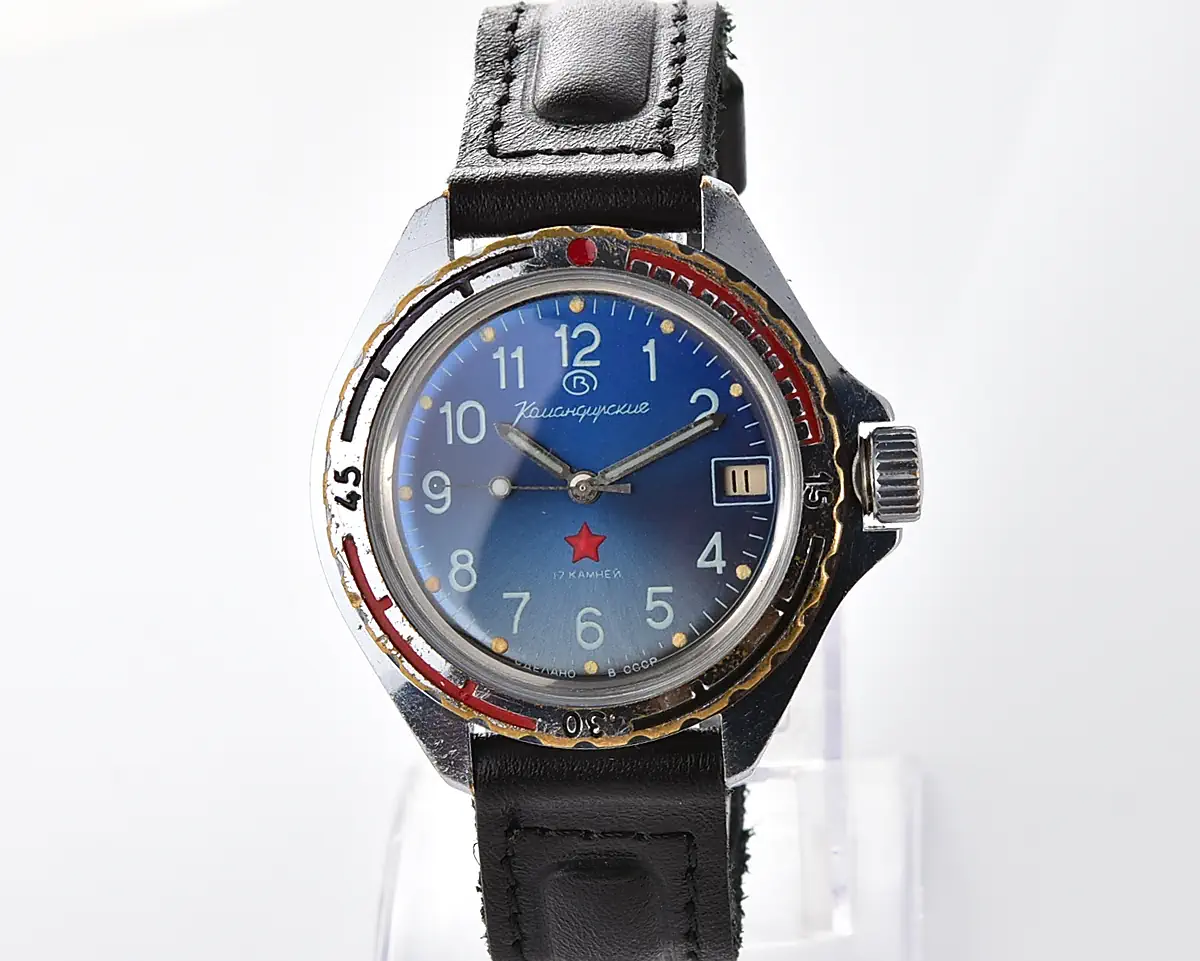 Soviet Vostok Komandirskie mechanical watch with date – blue dial, red star - Image 2