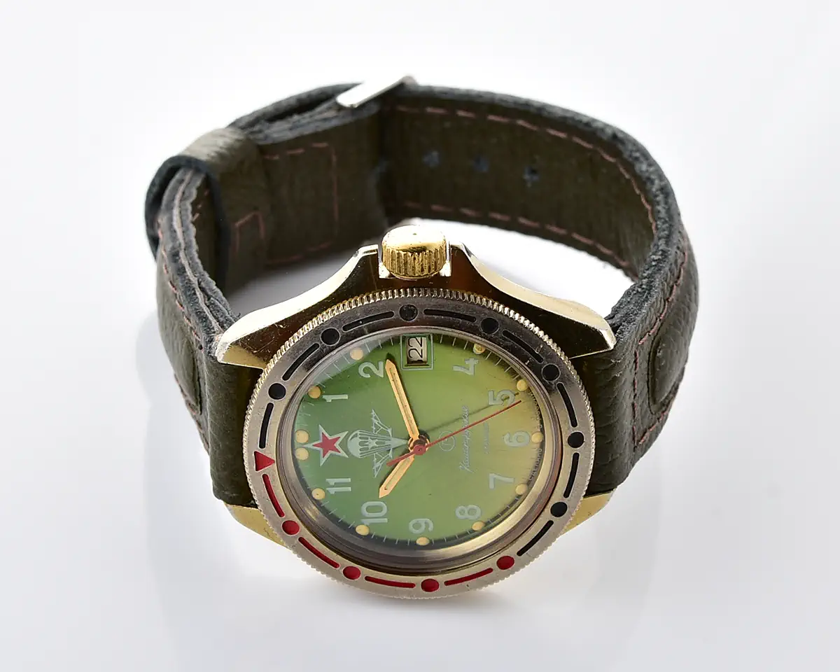 Vostok Komandirskie paratroopers mechanical wristwatch for airborn troops