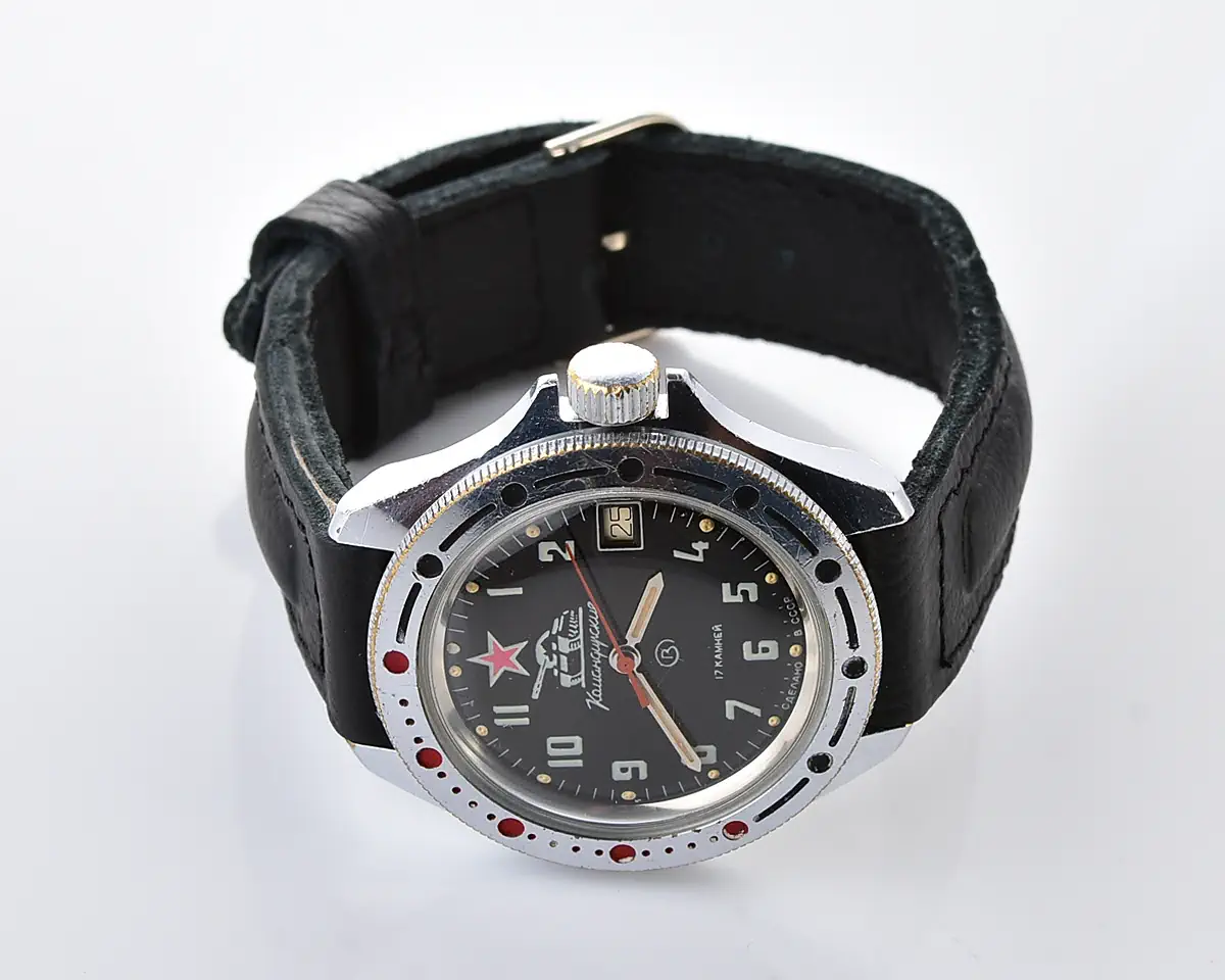 Soviet Vostok Komandirskie mechanical watch - Komandirskie Tank! - Image 5