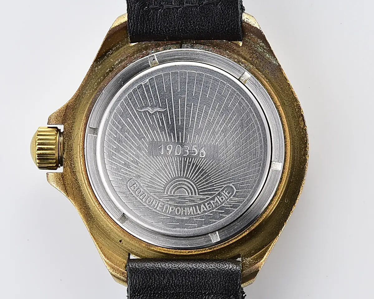 Soviet Vostok Komandirskie mechanical watch - Komandirskie Tank! - Image 10