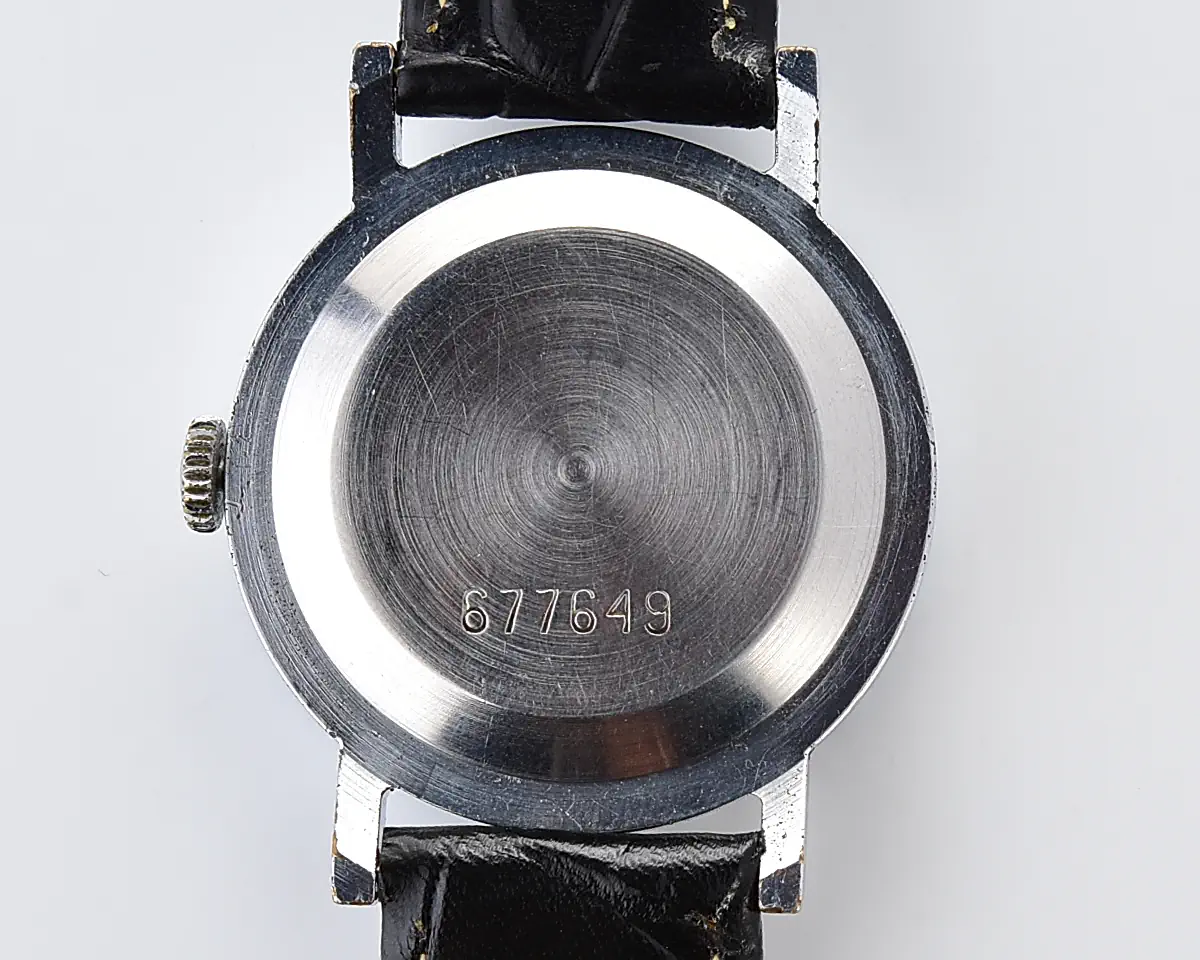 Vintage Soviet Pobeda mechanical watch, ZiM factory – burgundy textured dial with black grid quadrant and small seconds, upgraded mineral crystal, from the 1970s-80s - Image 11