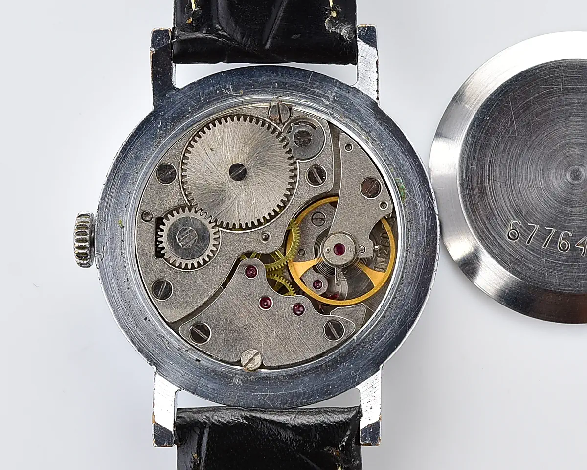 Vintage Soviet Pobeda mechanical watch, ZiM factory – burgundy textured dial with black grid quadrant and small seconds, upgraded mineral crystal, from the 1970s-80s - Image 12