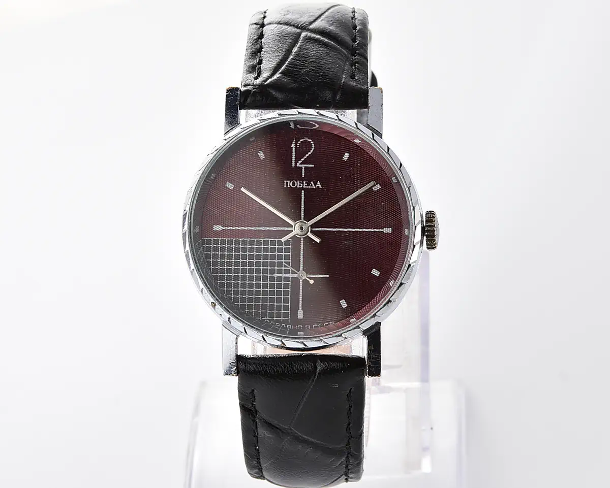 Vintage Soviet Pobeda mechanical watch, ZiM factory – burgundy textured dial with black grid quadrant and small seconds, upgraded mineral crystal, from the 1970s-80s - Image 2