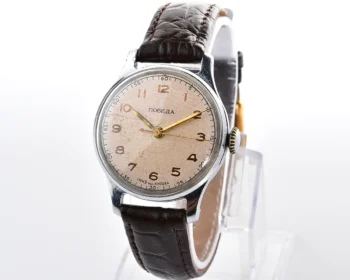 Vintage Soviet Pobeda watch with diamond shaped crown & central second hand, 1MChZ, the 3rd quarter of 1954